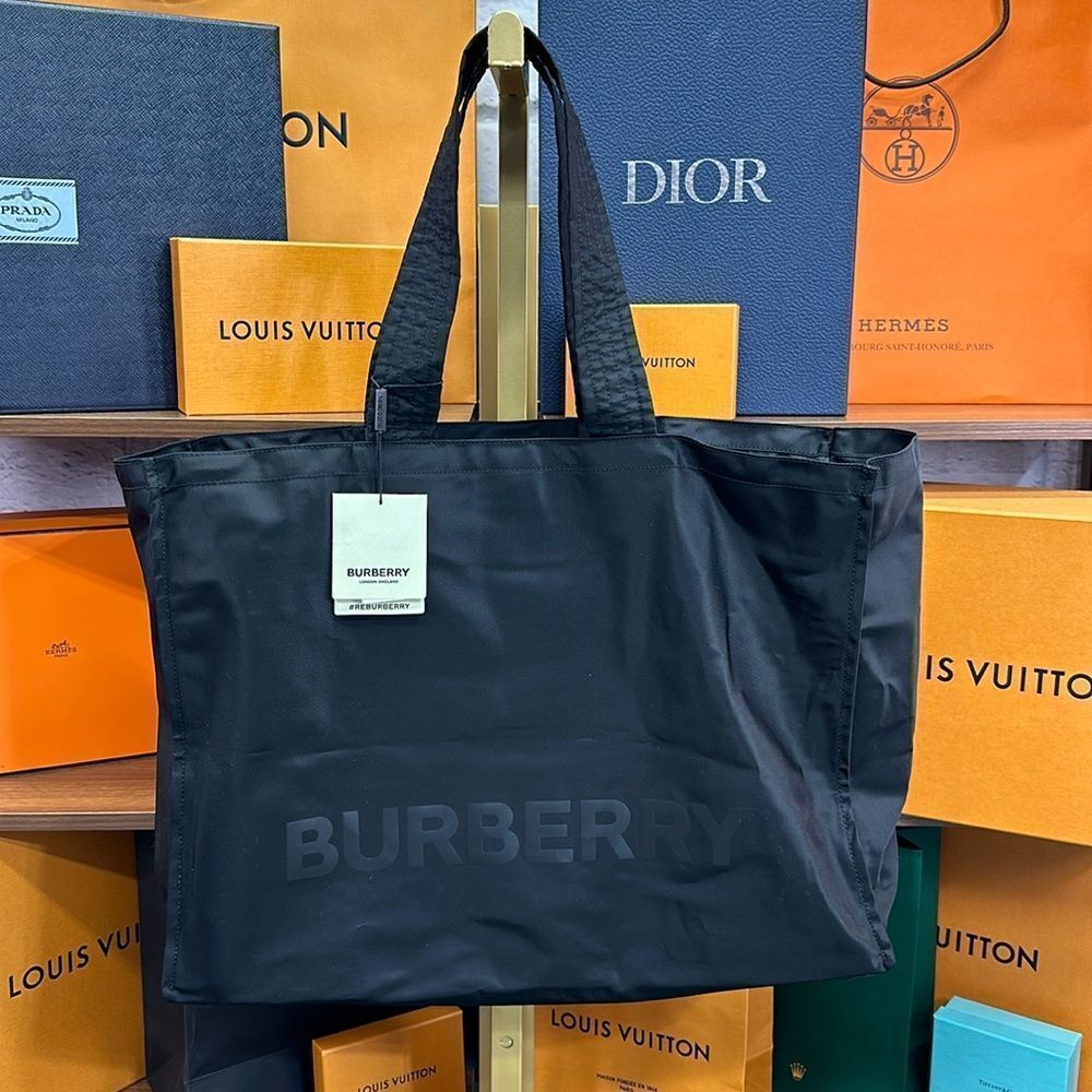 NWT Burberry Tote